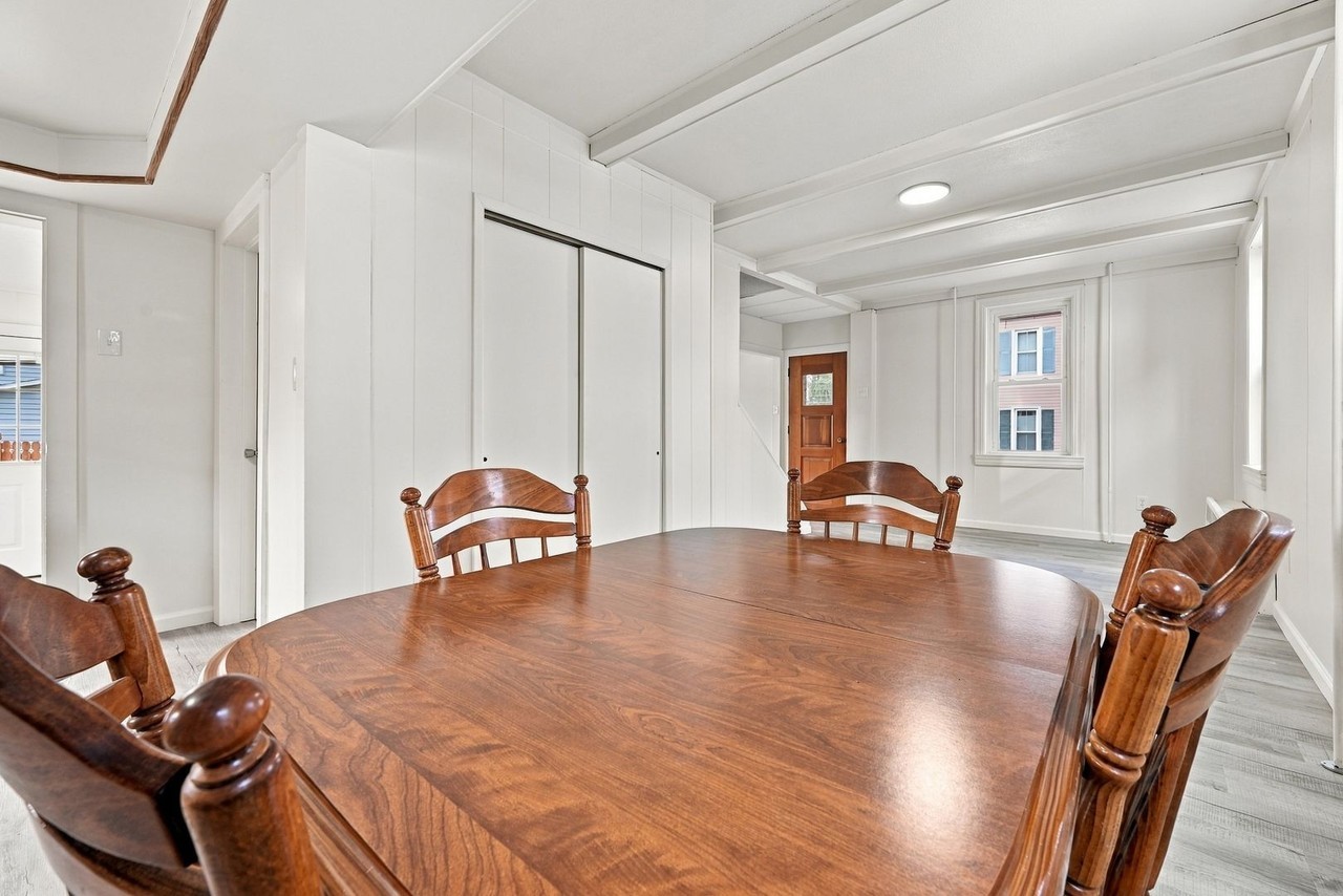 119 119 E. Washginton Street - Photo 7 of 23