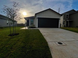 featured image of 4125 Woodside Dr