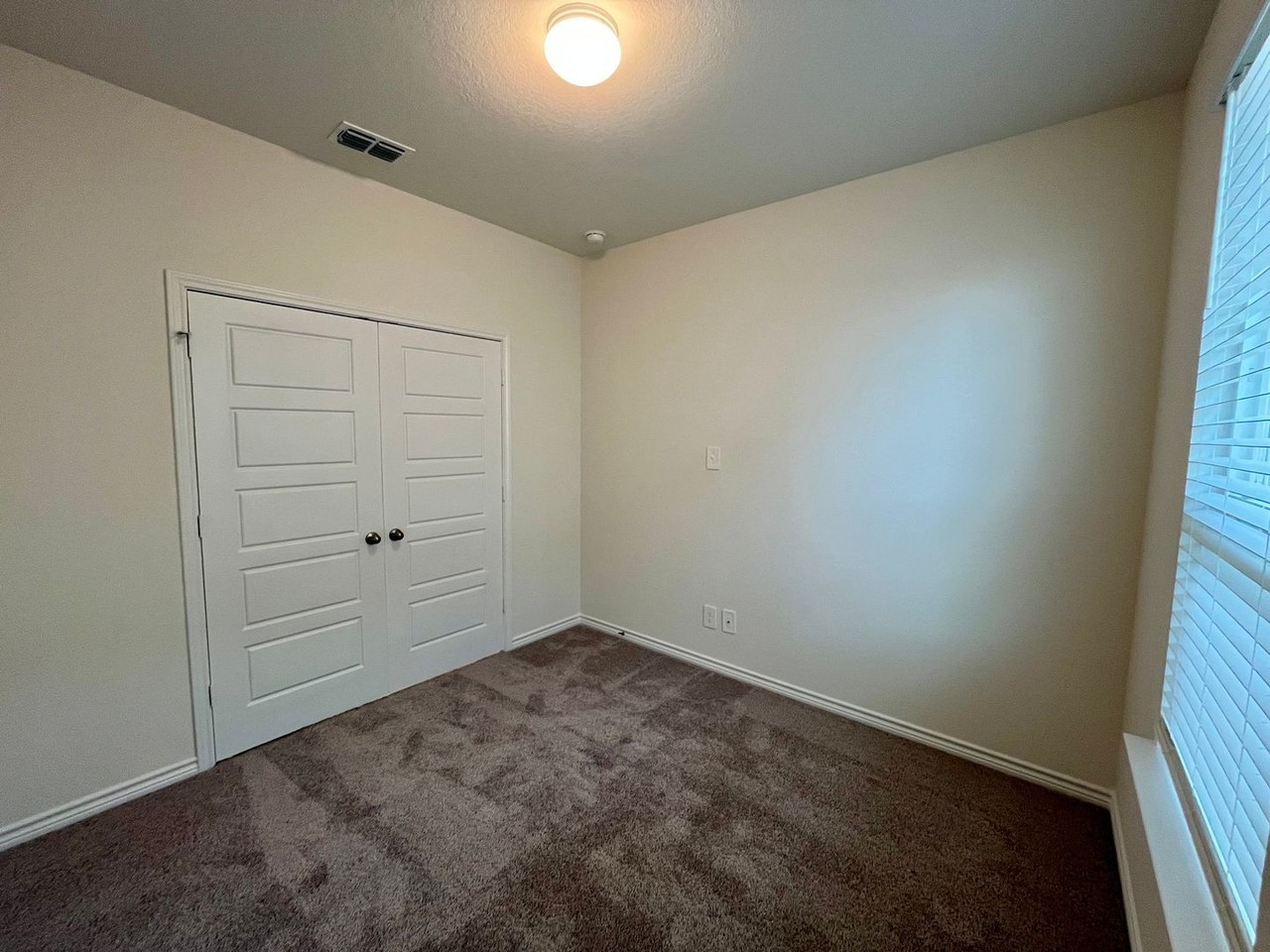 4125 Woodside Dr - Photo 7 of 17