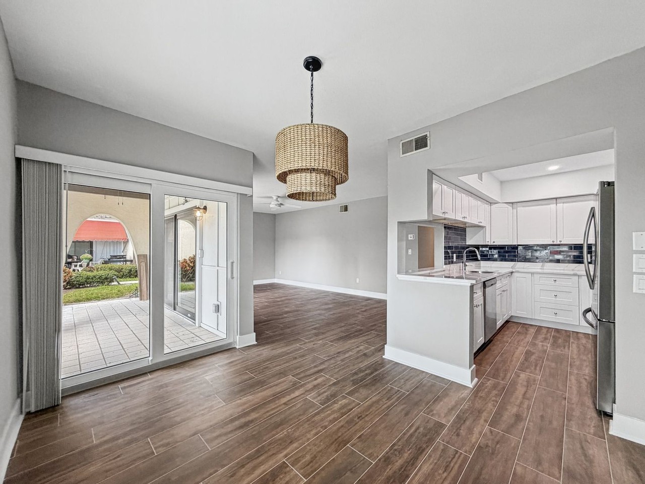 507 Plaza Seville Ct #13 - Photo 7 of 28
