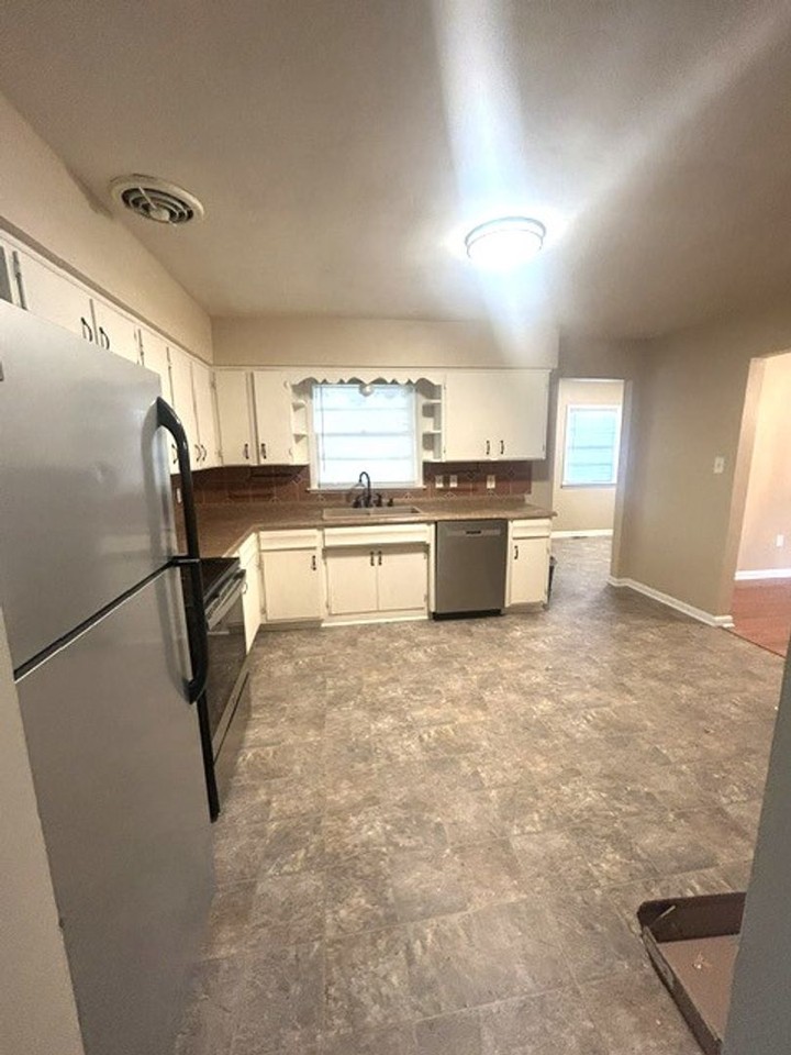 986 Fredericksburg Rd - Photo 5 of 14