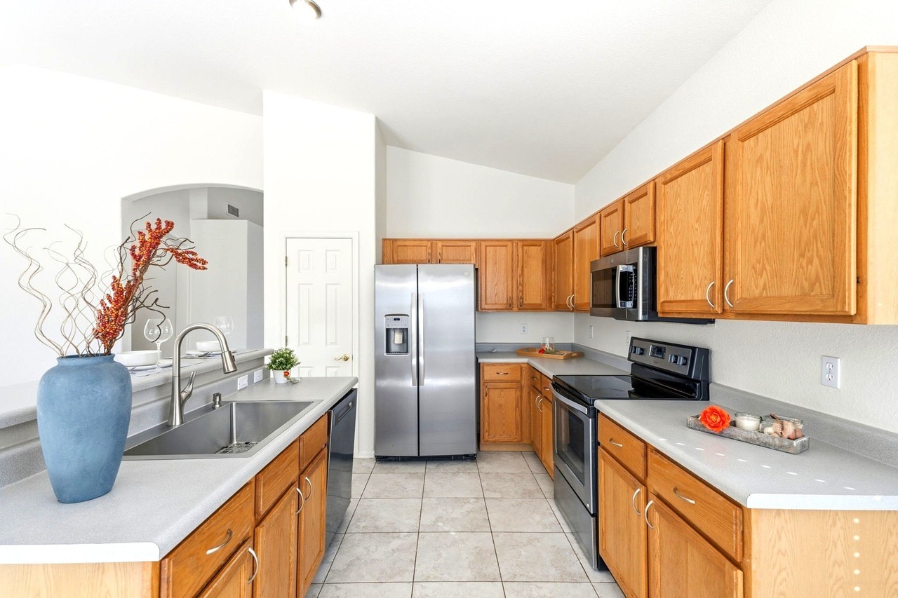 7810 E Calle Del Minique - Photo 3 of 31