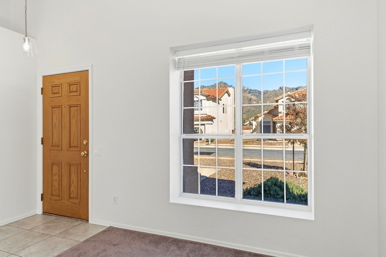 7810 E Calle Del Minique - Photo 6 of 31