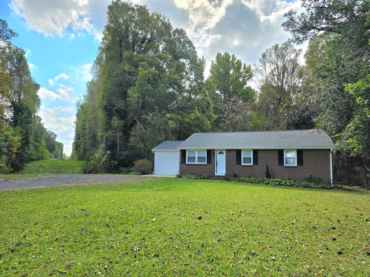 14428 Mill Swamp Rd - Photo 3 of 27