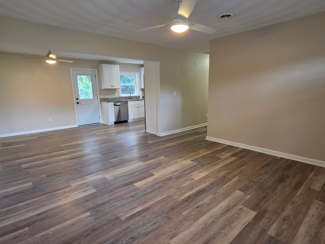 14428 Mill Swamp Rd - Photo 6 of 27
