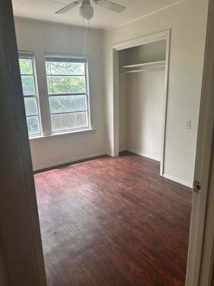 513 N Browning St - Photo 4 of 9