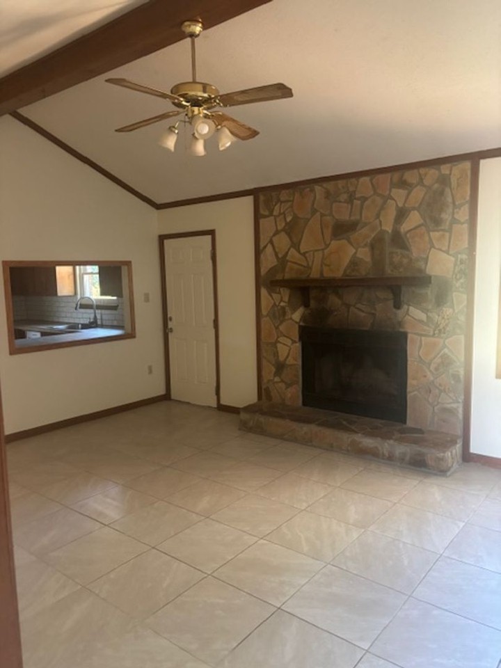 2572 Salamanca Dr - Photo 6 of 12