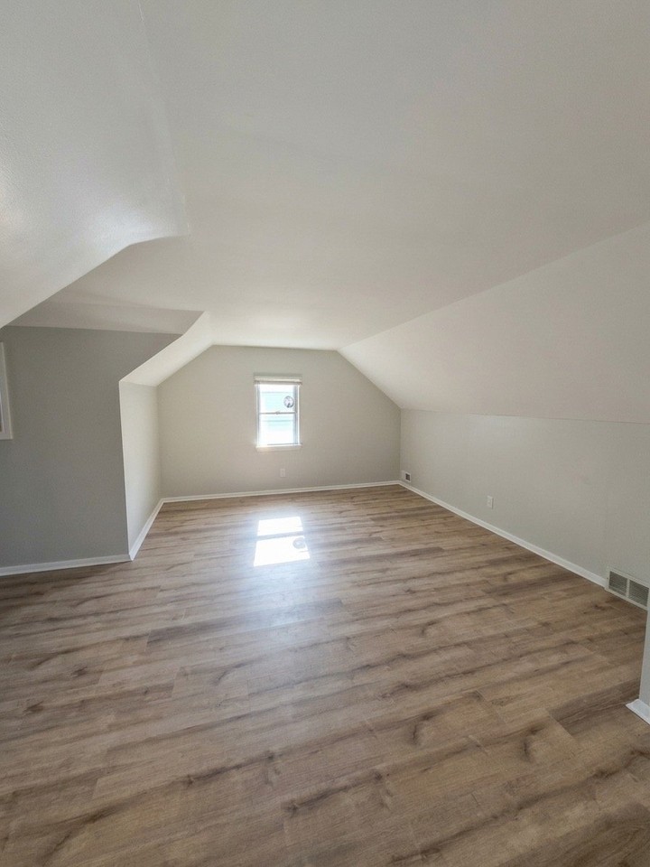 5530 Oakwood Ave - Photo 7 of 8