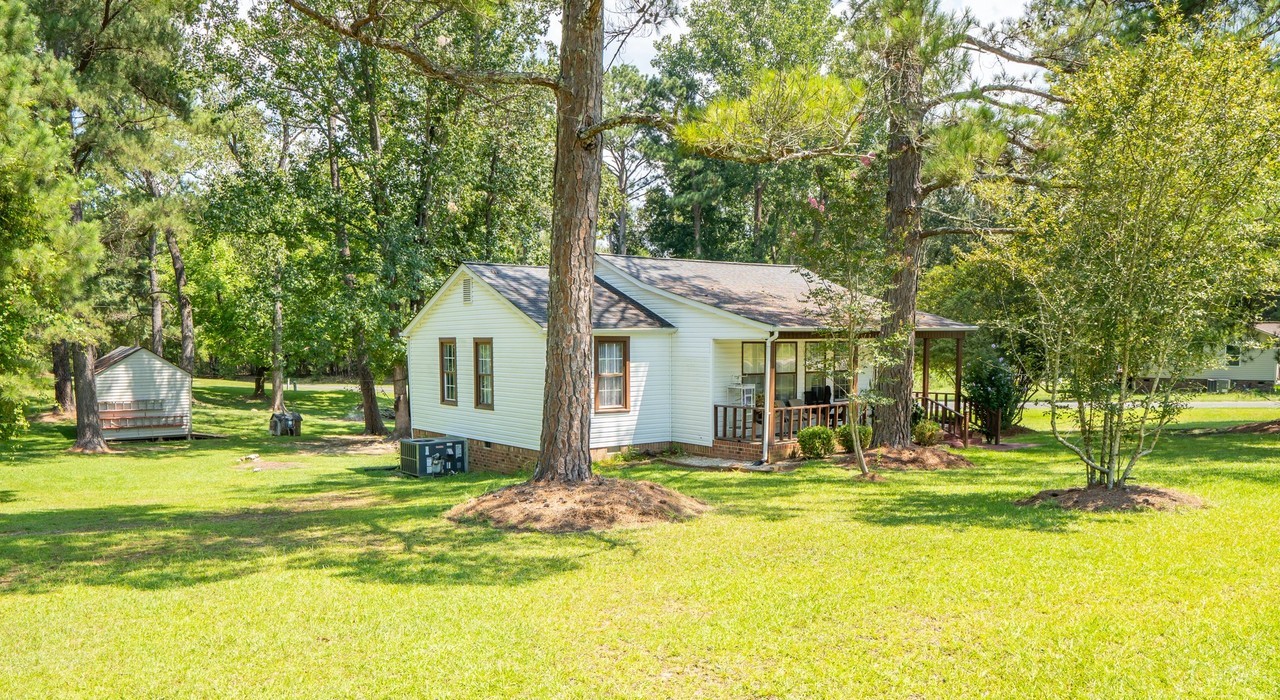 1929 John Everall Rd - Photo 2 of 6