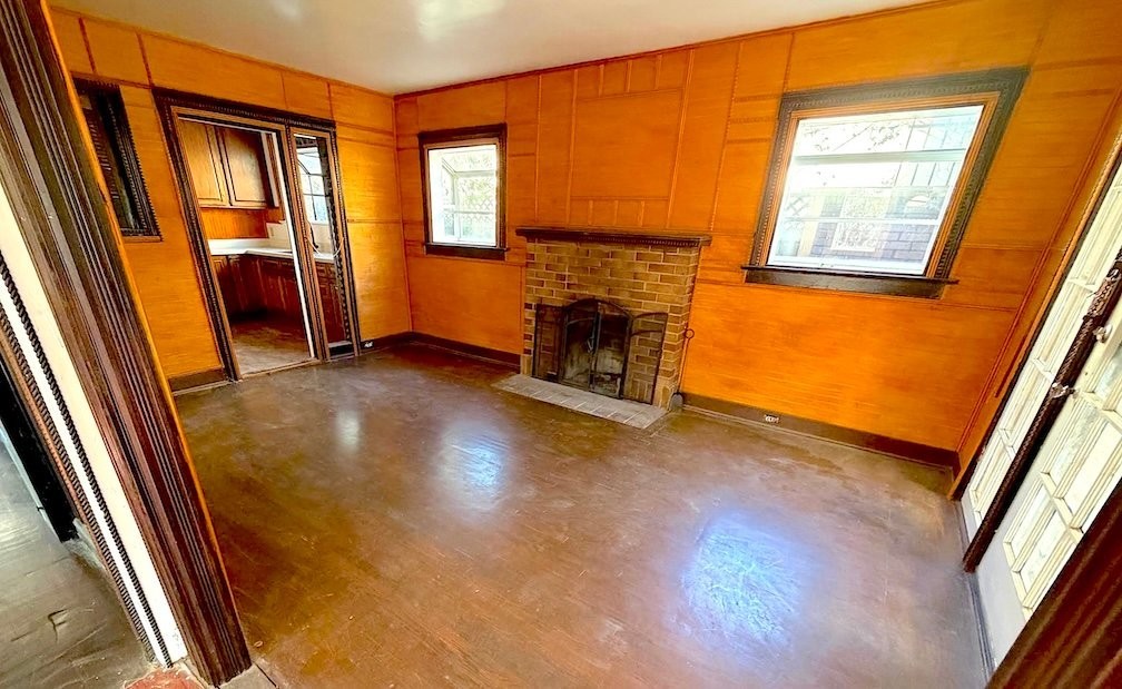 677 Elm St - Photo 4 of 16
