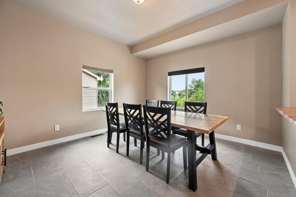 4268 Marlow Cir - Photo 6 of 18