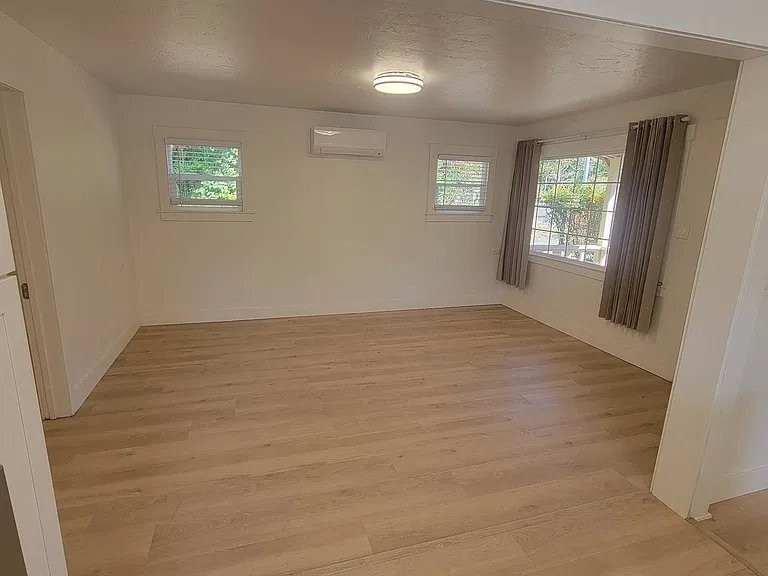 2311 Guerneville Rd - Photo 5 of 8