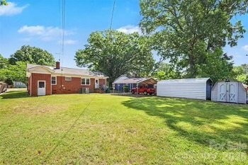 2240 Ashley Rd - Photo 3 of 12