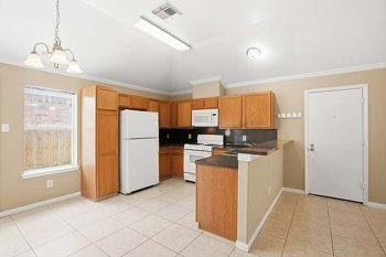 2240 Ashley Rd - Photo 5 of 12