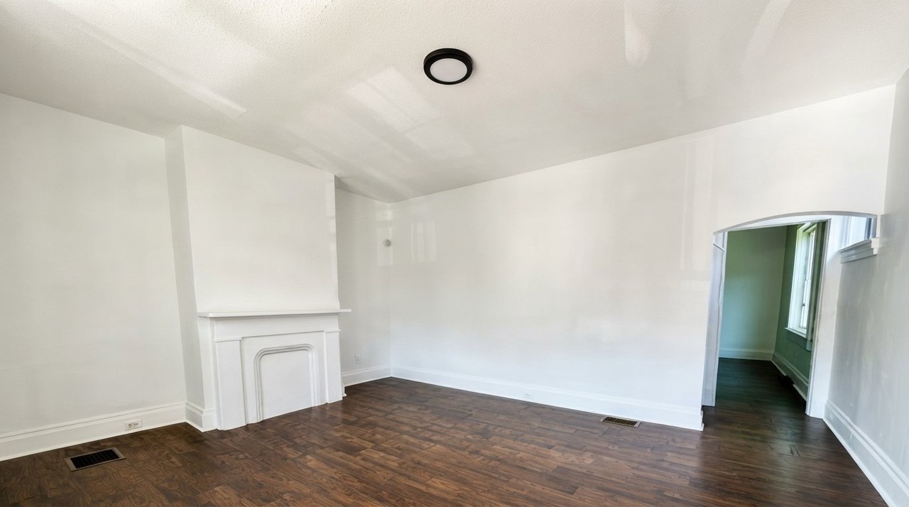 1378 Paulson Ave - Photo 3 of 3