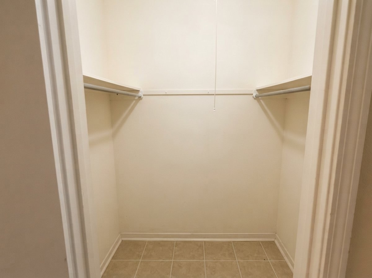 467 Stara Cir #B - Photo 5 of 13