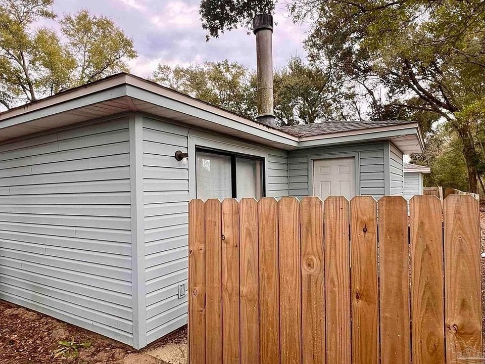 467 Stara Cir #A - Photo 7 of 8