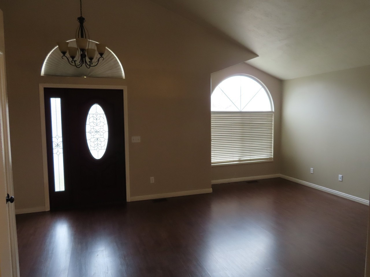1029 Ne - Photo 4 of 10
