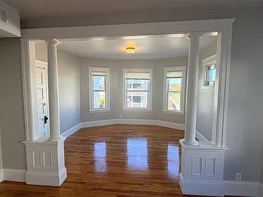 21 Sterling St #1 - Photo 5 of 6