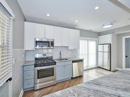 featured image of 7 Farnsworth St #2