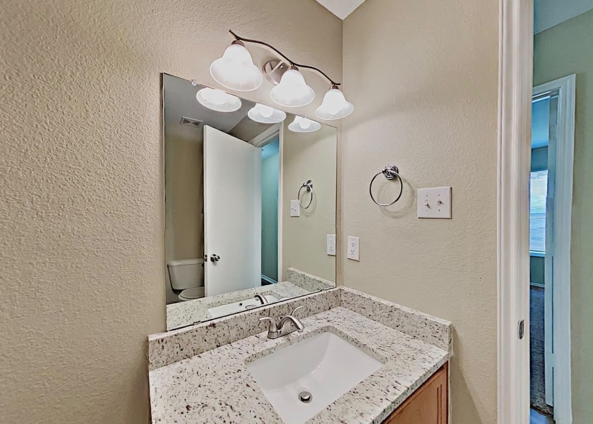 8124 Stowe Springs Ln - Photo 2 of 11