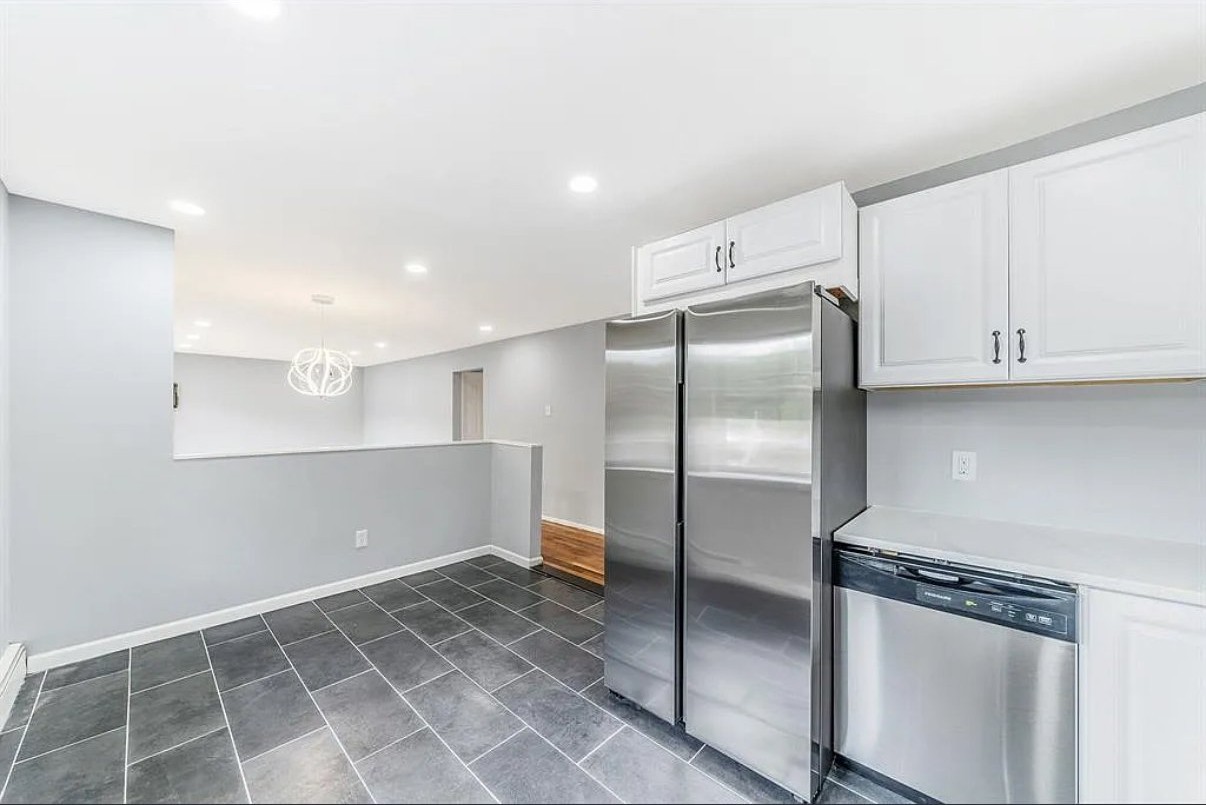 878 Udall Rd - Photo 3 of 10