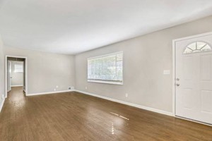 featured image of 2633 Farley St