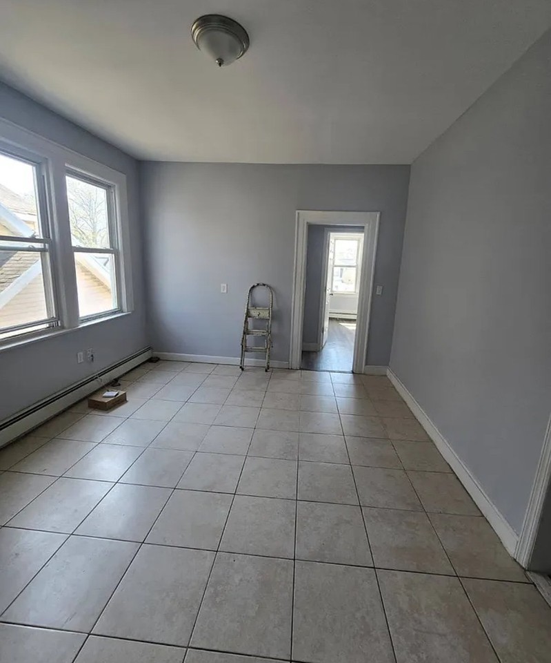 267 Goldsmith Ave #3 - Photo 6 of 8