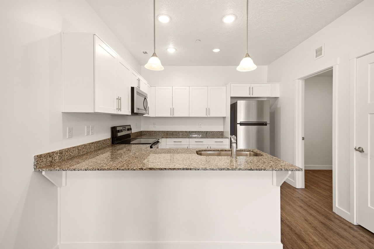 250 N Mill Rd - Photo 2 of 26
