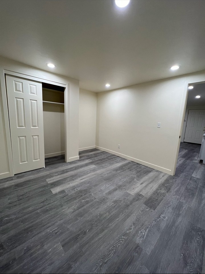 1150 N Cottonwood Cir #BS - Photo 5 of 12