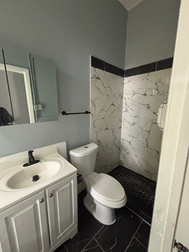 120 Crescent Ave #6