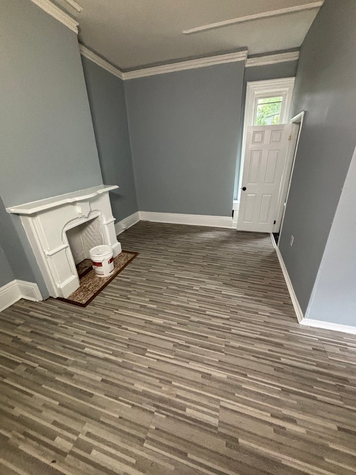 120 Crescent Ave #6 - Photo 3 of 3