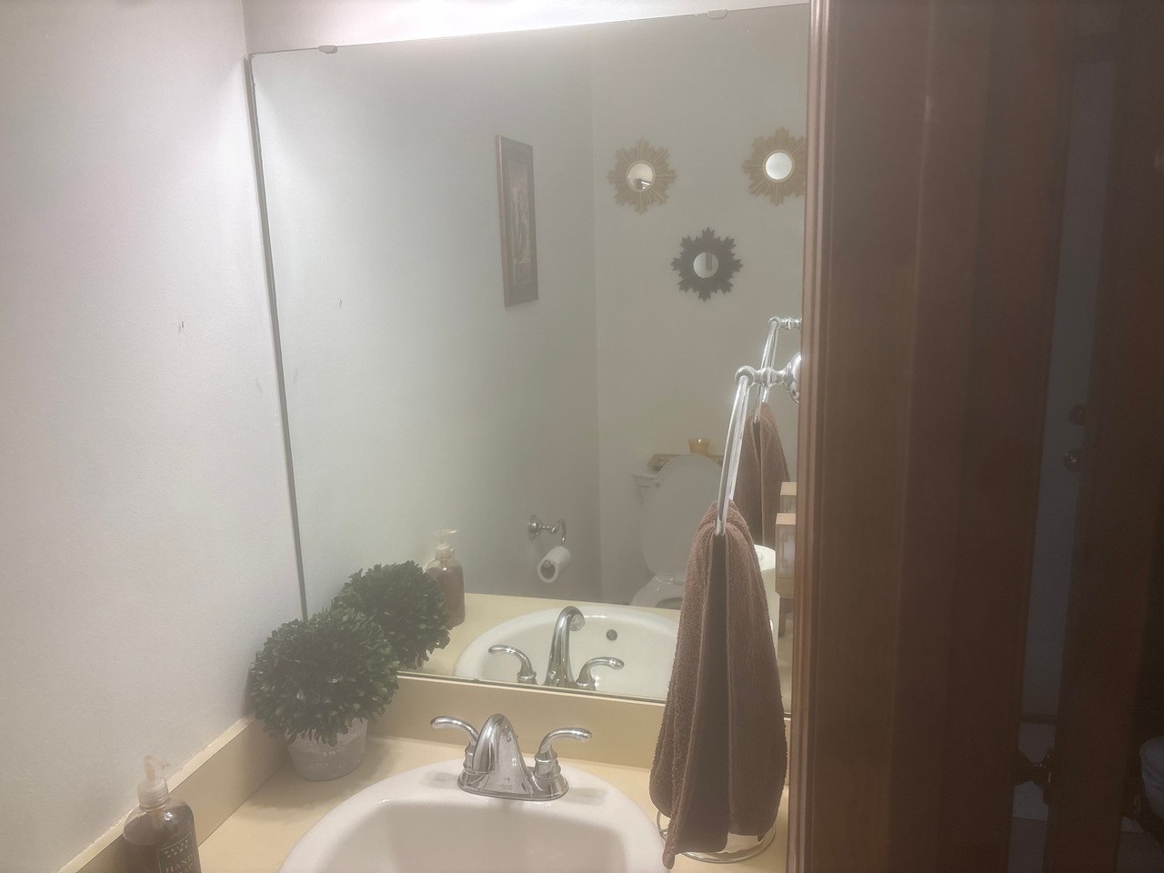 215 Burlie Ct #A - Photo 2 of 12