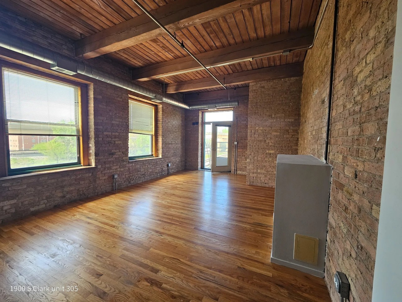 1900 S Clark St #201 - Photo 2 of 11