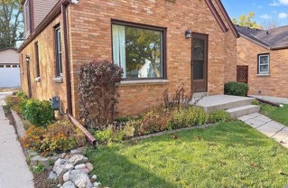 4313 S Lenox St - Photo 1 of 1