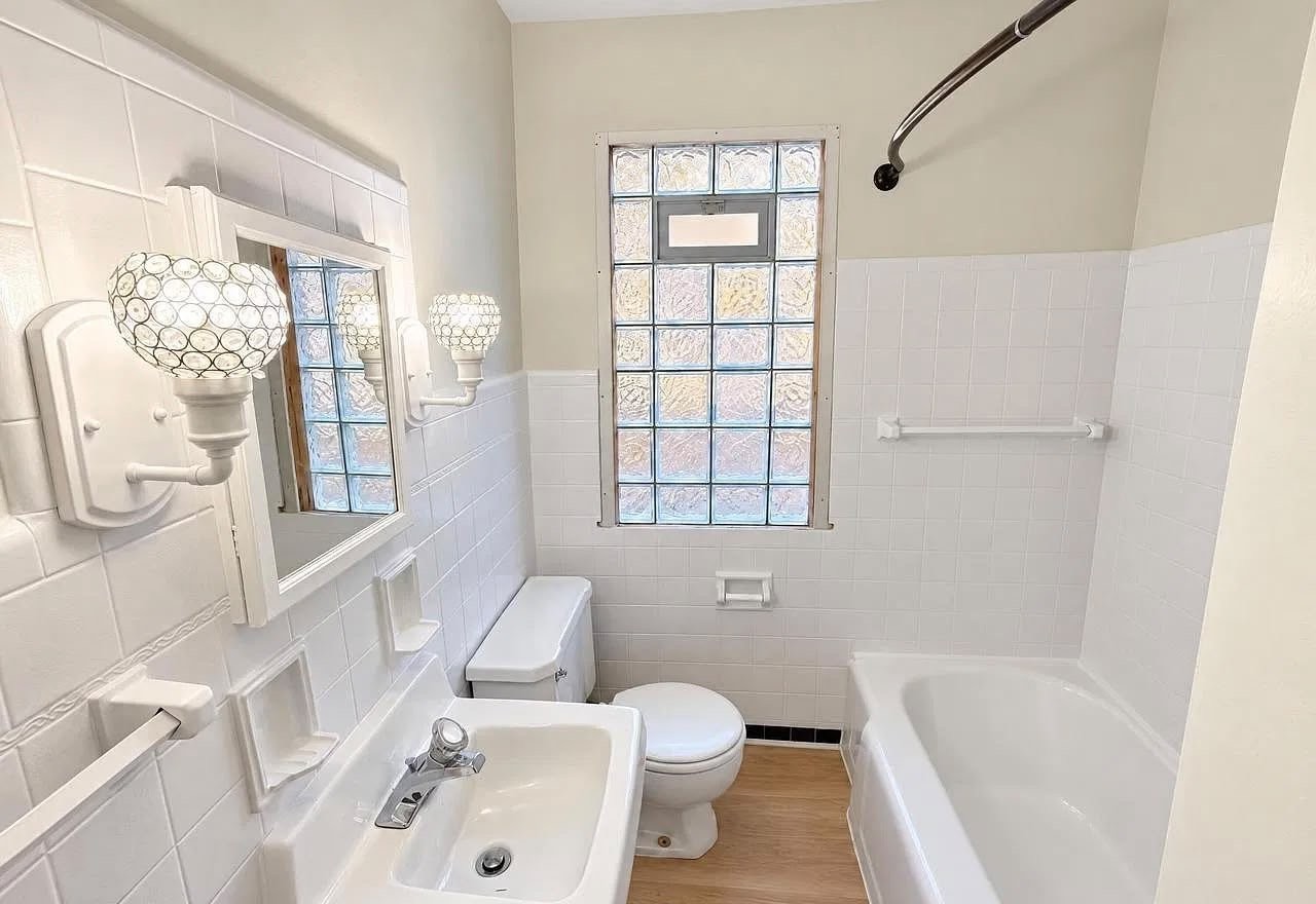 4313 S Lenox St - Photo 6 of 8