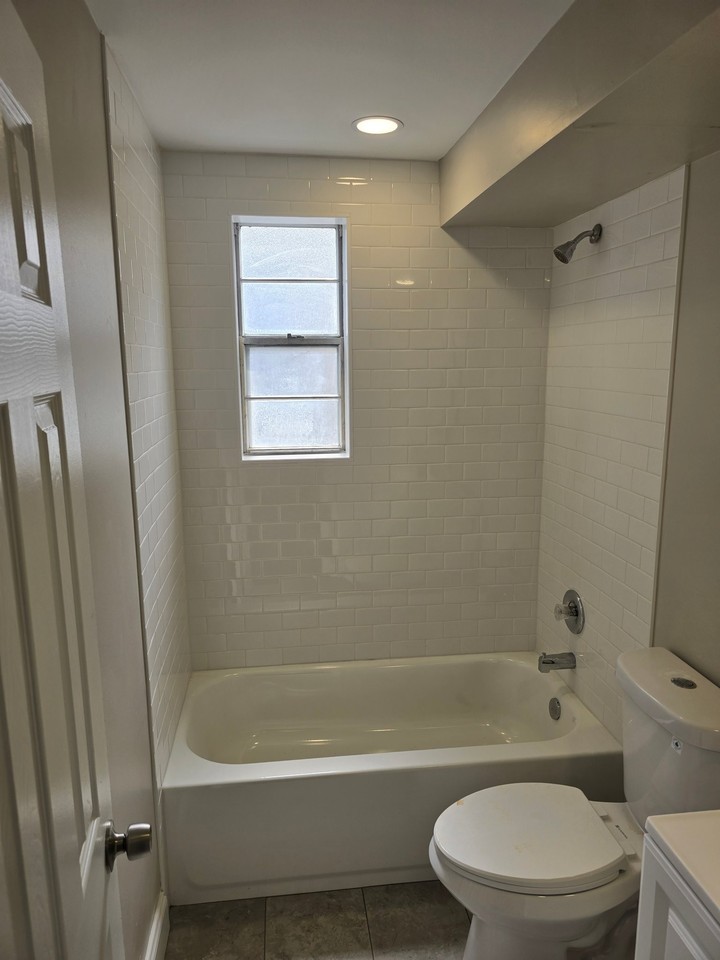 1559 Van Buren St #2 - Photo 2 of 11