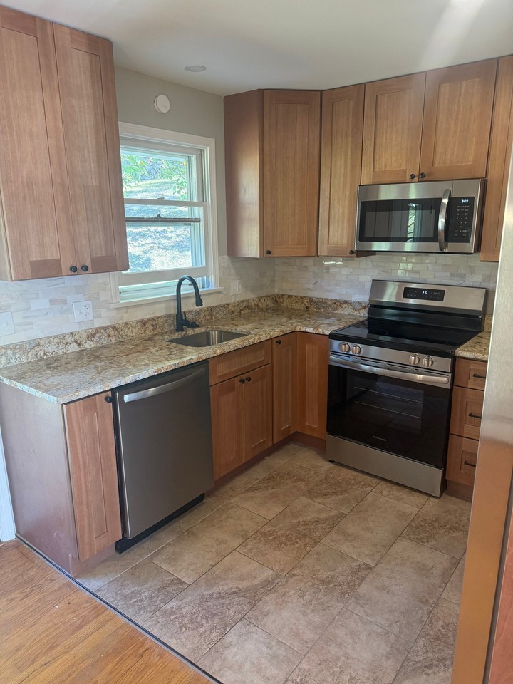 812 Rayne Dr - Photo 5 of 25