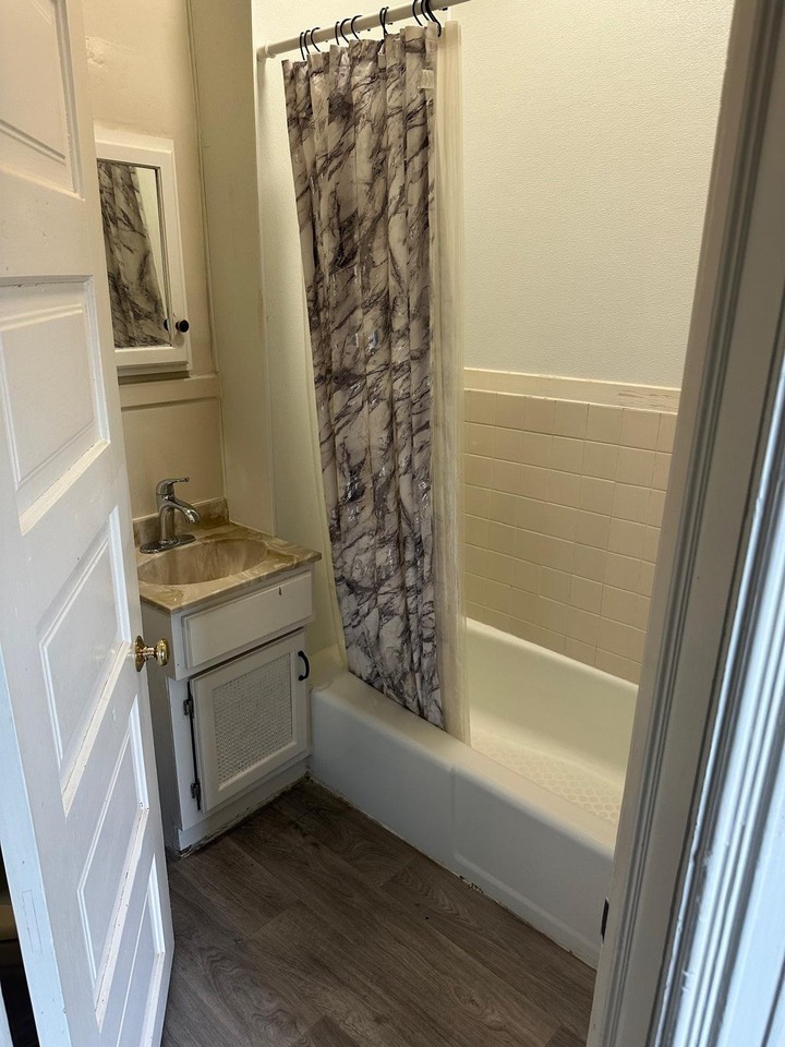 196 Mounds Blvd #4A - Photo 4 of 17