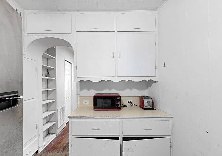 433 S Logan Ave - Photo 3 of 15