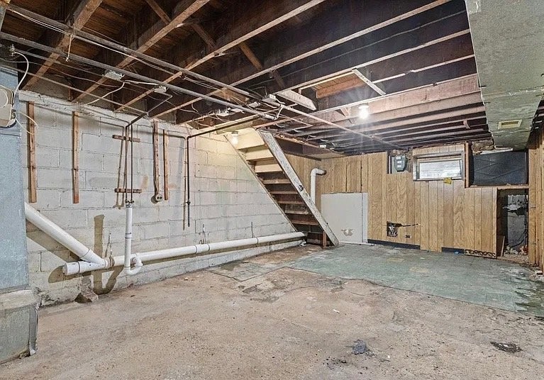 433 S Logan Ave - Photo 6 of 15
