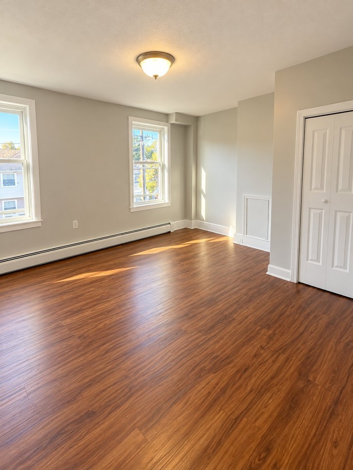 724 N Madison St #2 - Photo 2 of 8