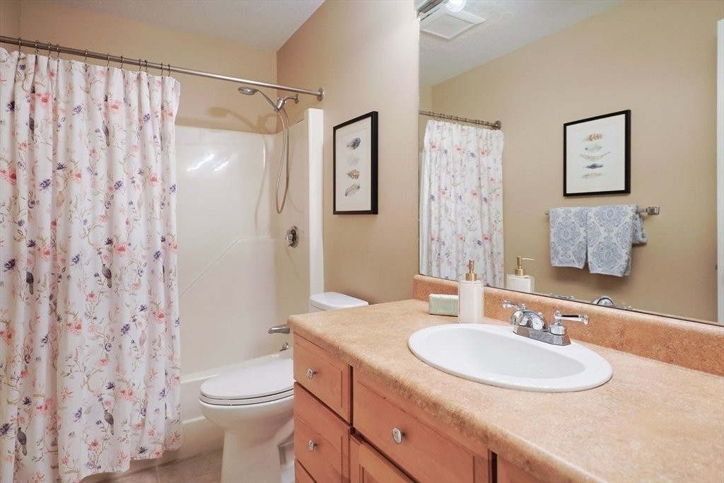51 Pettee St #13 - Photo 2 of 20