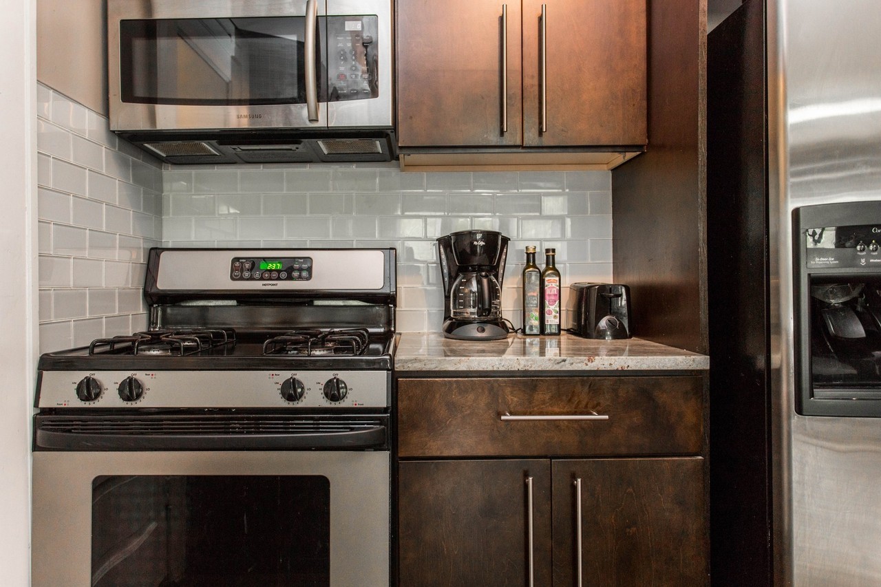 4136 W Palmer St #4 - Photo 3 of 18