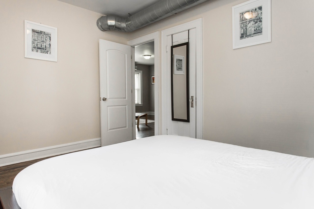4136 W Palmer St #4 - Photo 7 of 18