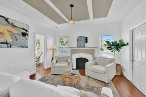 featured image of 3910 Greenwood Ave