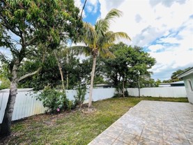 2231 Sw 14th St #A - Photo 1 of 1
