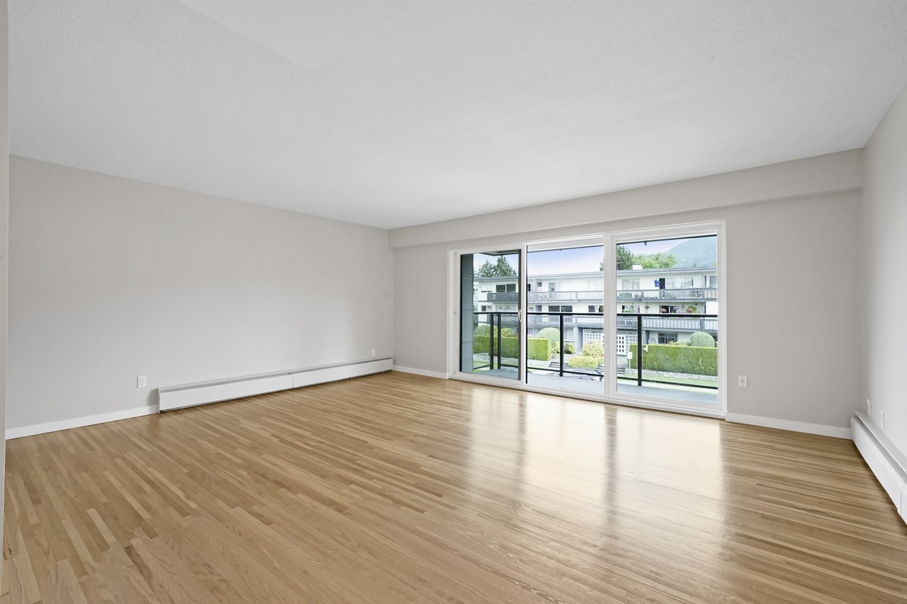 121 West 20th Street #304 - Photo 7 of 14