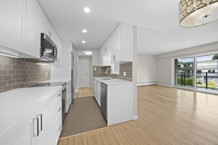 121 West 20th Street #304 - Photo 1 of 1