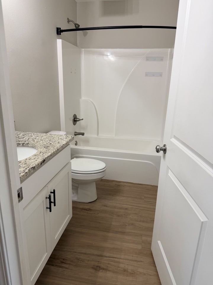 10189 Heartwood Ct #NA - Photo 6 of 16